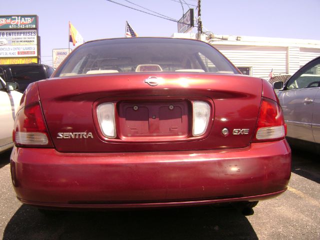 Nissan Sentra 2001 photo 2