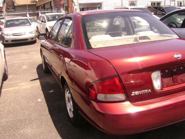 Nissan Sentra 2001 photo 4