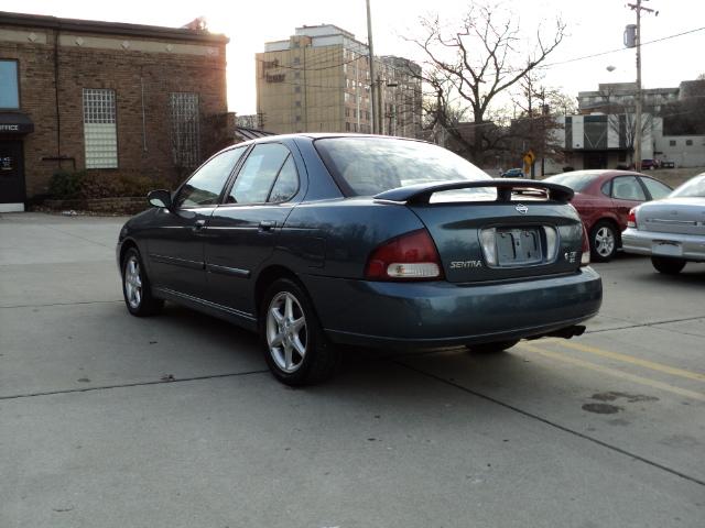 Nissan Sentra 2001 photo 2