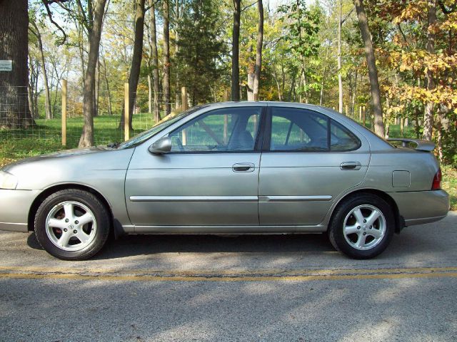 Nissan Sentra 2002 photo 2