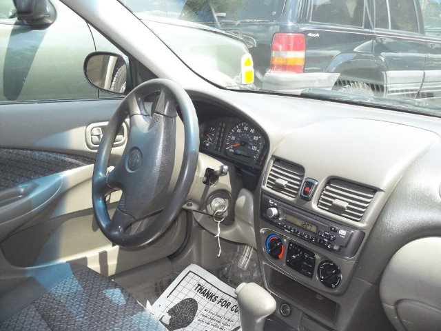 Nissan Sentra 2002 photo 2