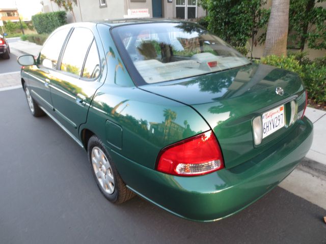 Nissan Sentra 2002 photo 9