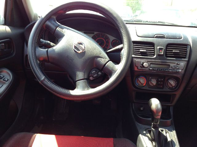 Nissan Sentra 2002 photo 1