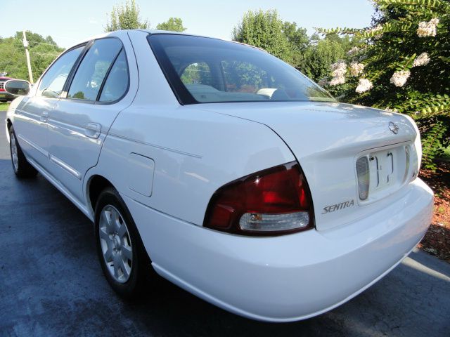 Nissan Sentra 2002 photo 4