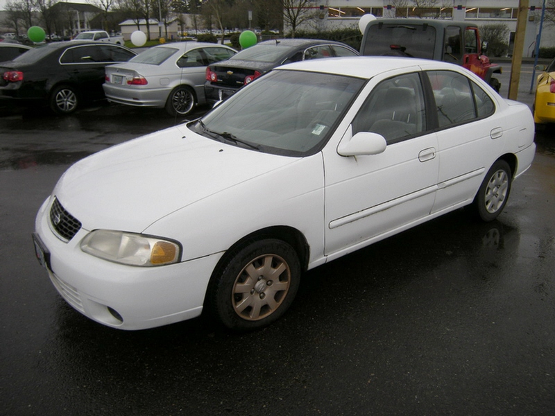 Nissan Sentra 4dr Sdn I4 Manual LE (natl) Sedan Unspecified