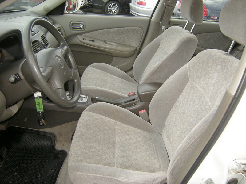 Nissan Sentra 2002 photo 2