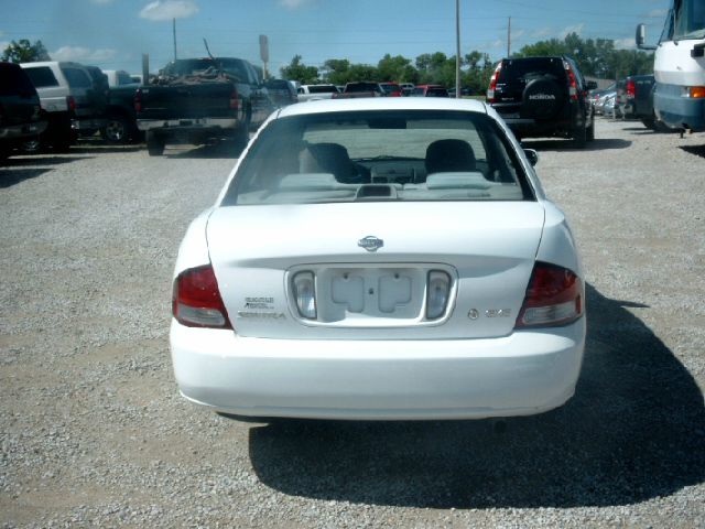 Nissan Sentra 2002 photo 10