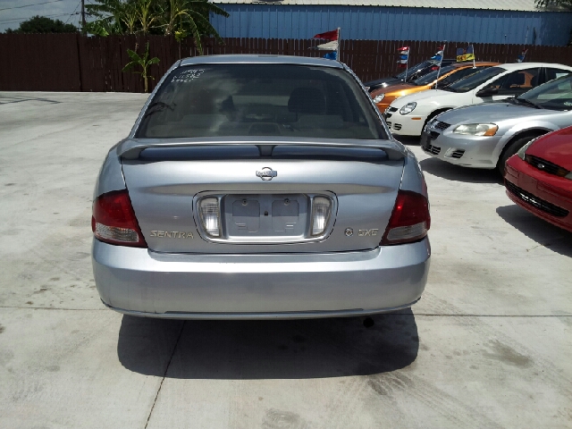 Nissan Sentra 2002 photo 1