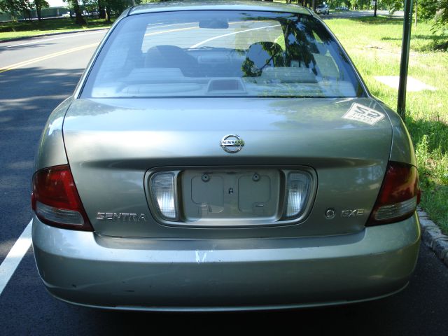 Nissan Sentra 2002 photo 1