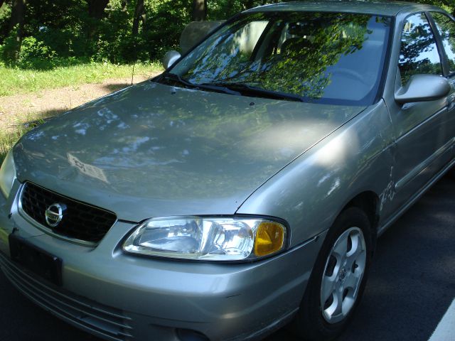 Nissan Sentra 2002 photo 4