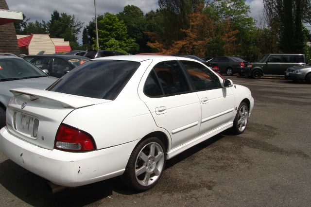 Nissan Sentra 2002 photo 2