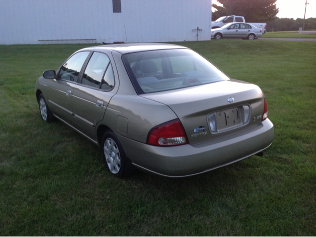 Nissan Sentra 2002 photo 2