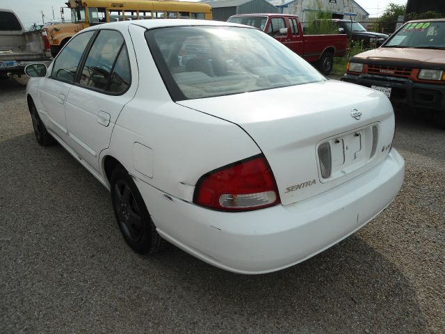 Nissan Sentra 2002 photo 1