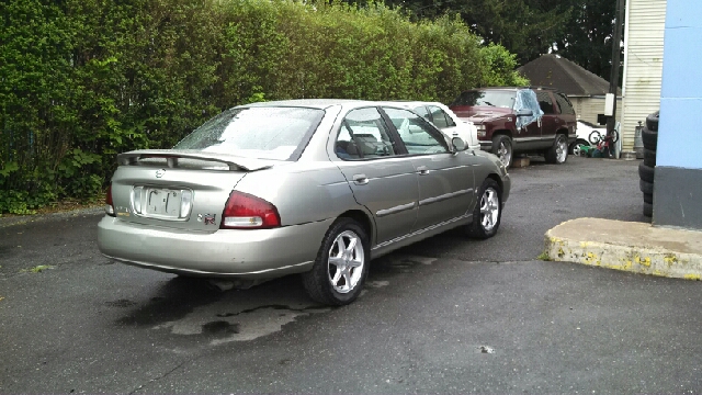 Nissan Sentra 2002 photo 1