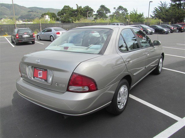 Nissan Sentra 2002 photo 4