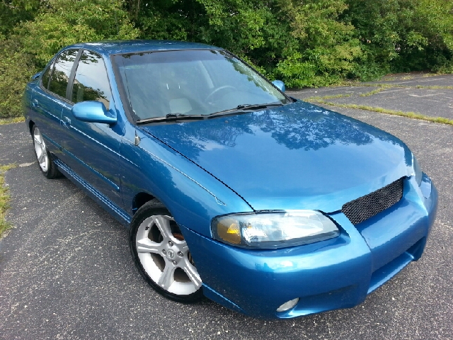 Nissan Sentra Denali Crew Cab 4x4 Sedan