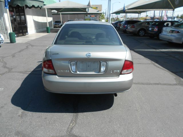 Nissan Sentra 2003 photo 1