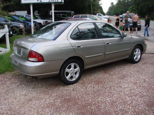 Nissan Sentra 2003 photo 2