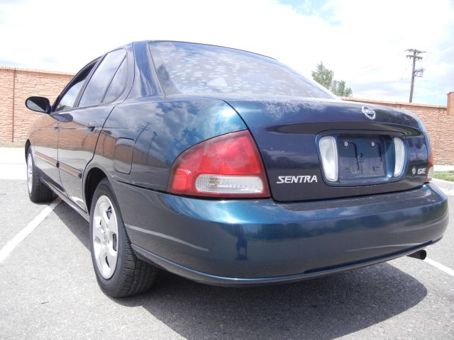 Nissan Sentra 2003 photo 2