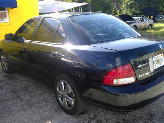 Nissan Sentra 2003 photo 1