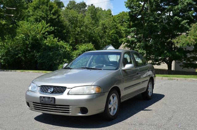 Nissan Sentra 2003 photo 1