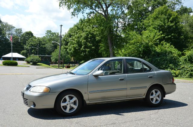 Nissan Sentra 2003 photo 2