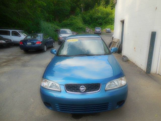 Nissan Sentra 2003 photo 1