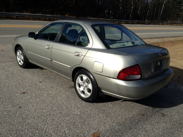 Nissan Sentra 2003 photo 2