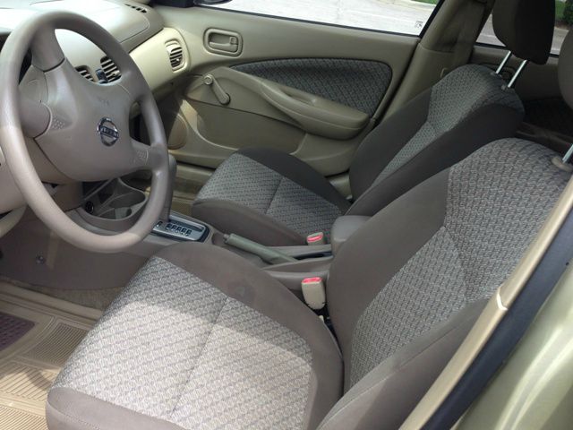 Nissan Sentra 2003 photo 2