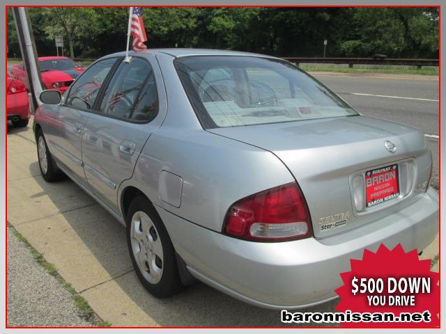 Nissan Sentra 2003 photo 11