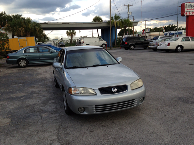 Nissan Sentra 2003 photo 1