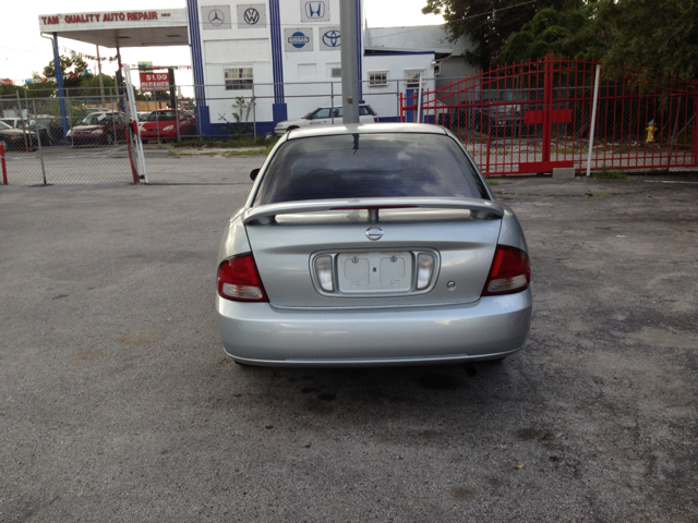 Nissan Sentra 2003 photo 3