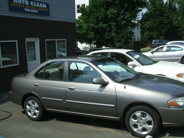 Nissan Sentra 2004 photo 4