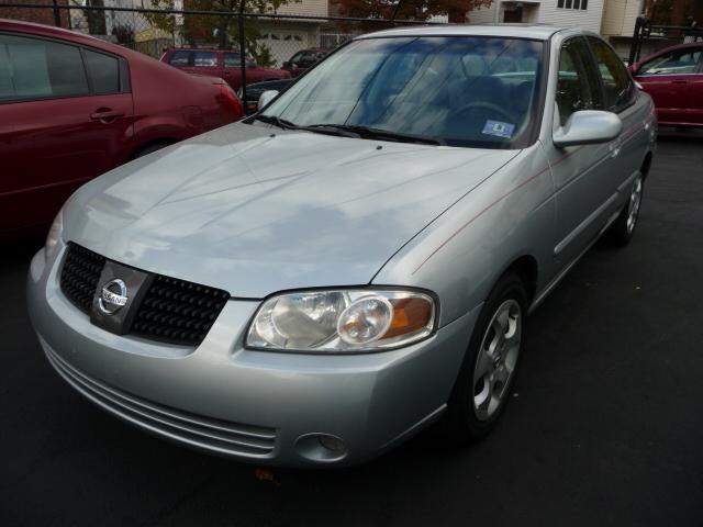 Nissan Sentra 2004 photo 1