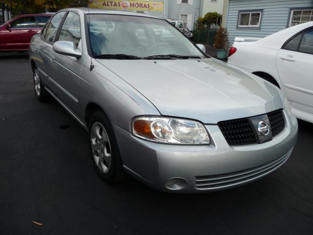 Nissan Sentra 2004 photo 2