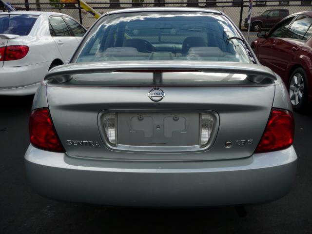 Nissan Sentra 2004 photo 3