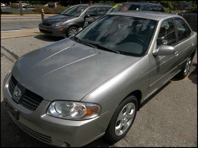 Nissan Sentra 2004 photo 4