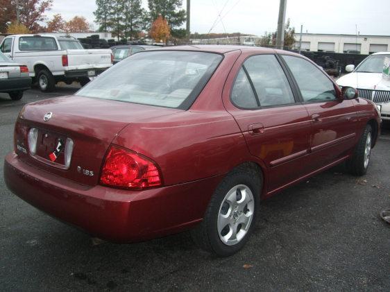 Nissan Sentra 2004 photo 2