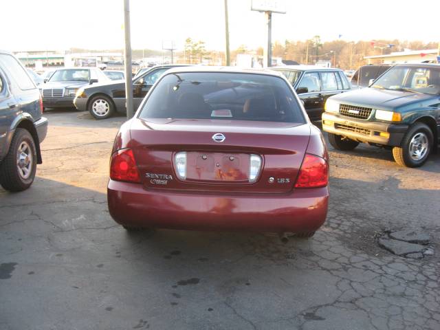 Nissan Sentra 2004 photo 2