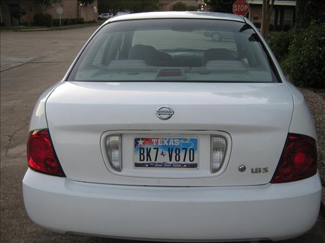 Nissan Sentra 2004 photo 3