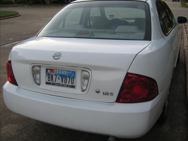 Nissan Sentra 2004 photo 4