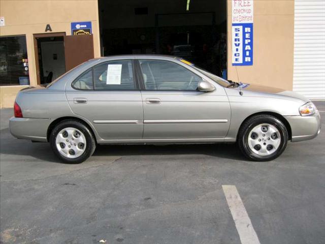 Nissan Sentra 2004 photo 1