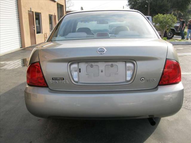 Nissan Sentra 2004 photo 2