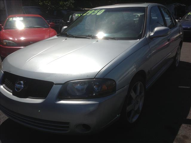 Nissan Sentra 2004 photo 1