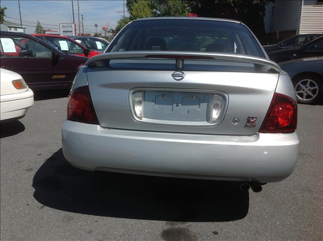 Nissan Sentra 2004 photo 3