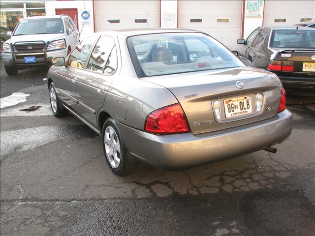 Nissan Sentra 2004 photo 3