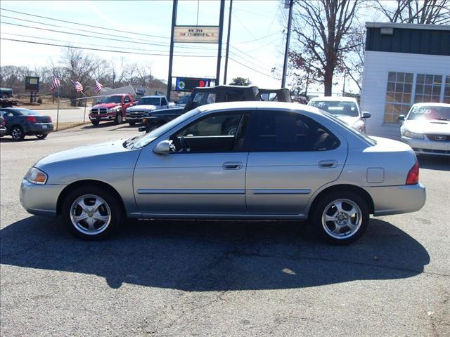 Nissan Sentra 2004 photo 1