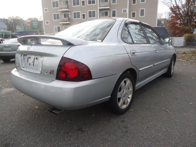 Nissan Sentra 2004 photo 3