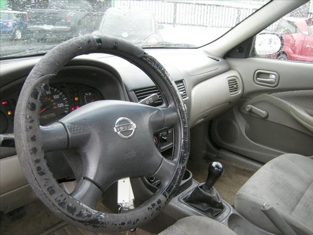 Nissan Sentra 2004 photo 0