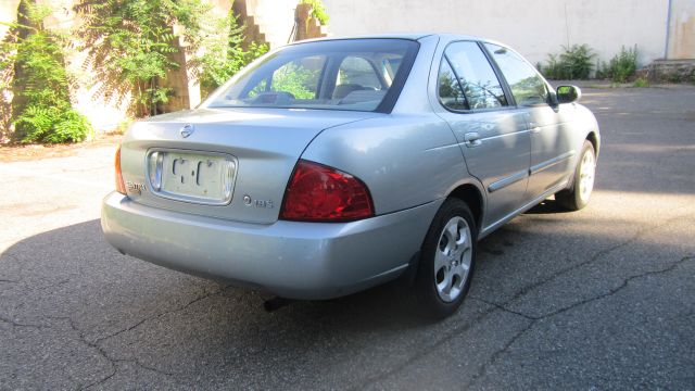 Nissan Sentra 2004 photo 14